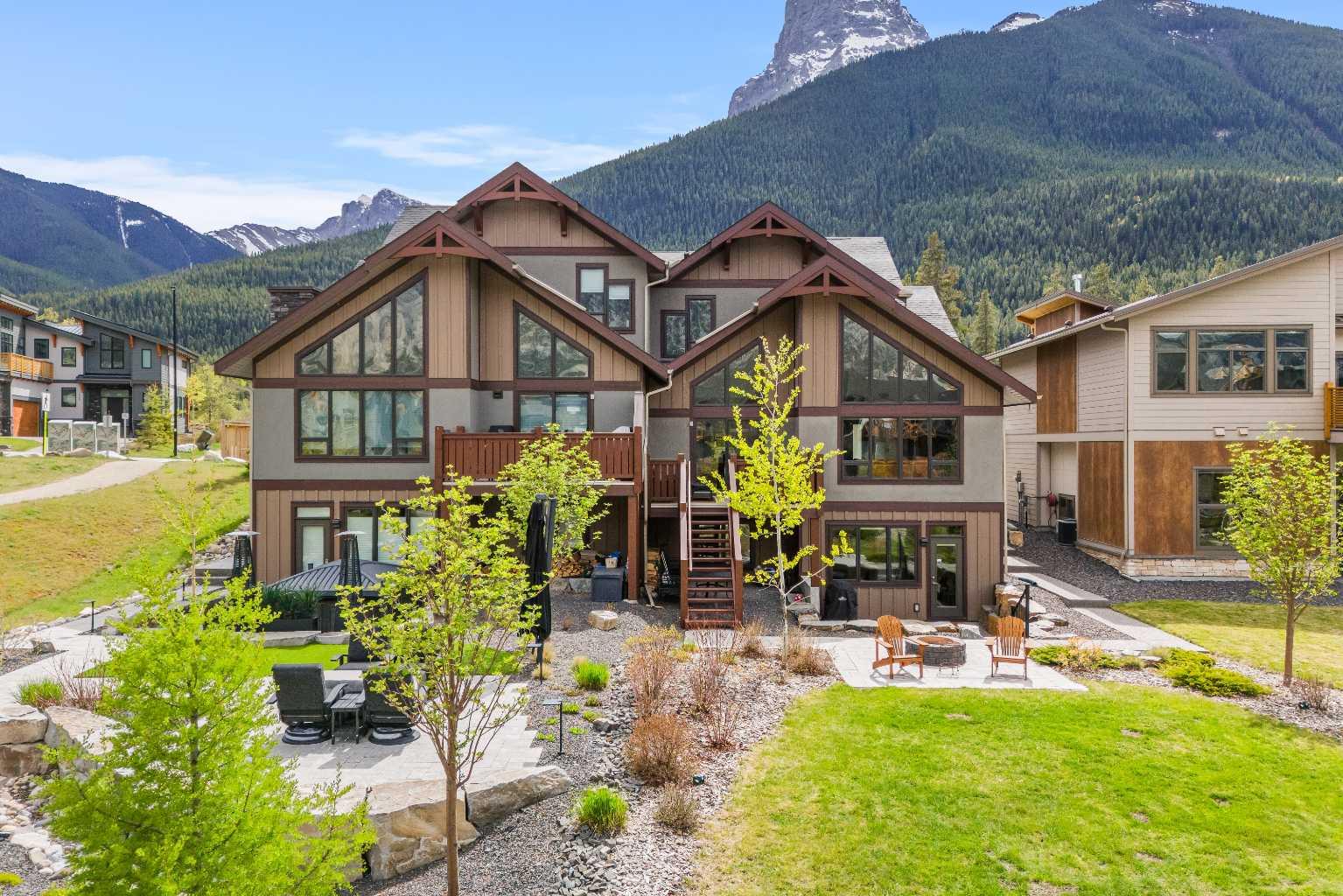 454 Stewart Creek Close