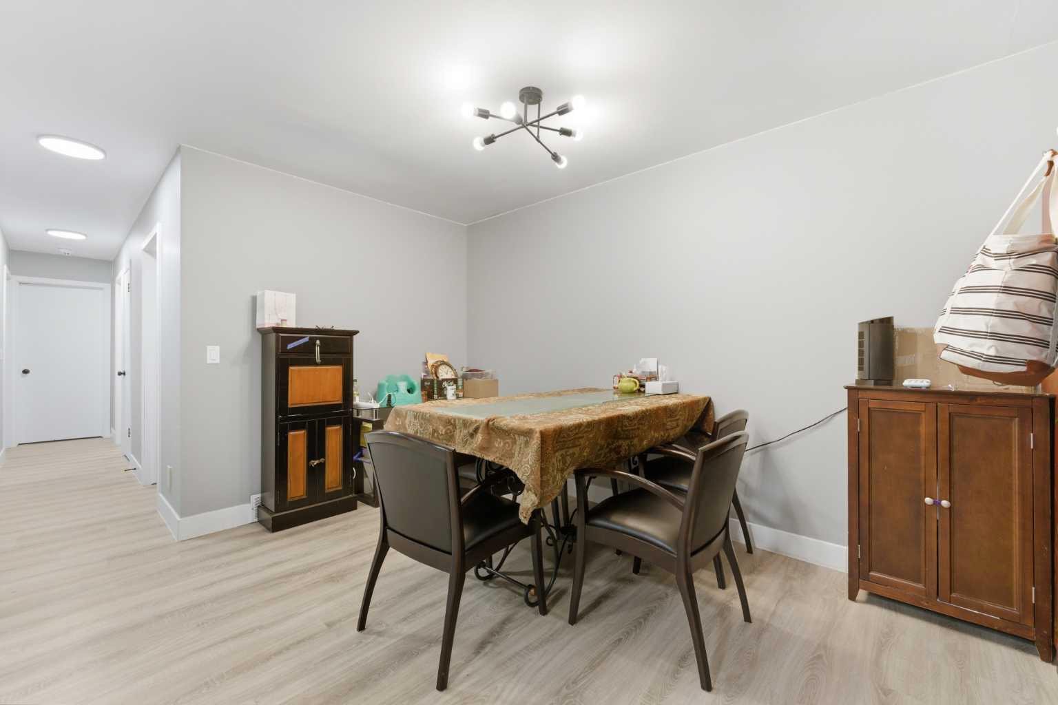 13 Green Meadow Crescent
