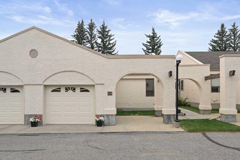 22 Sandarac Circle NW Calgary AB T3K 3G7