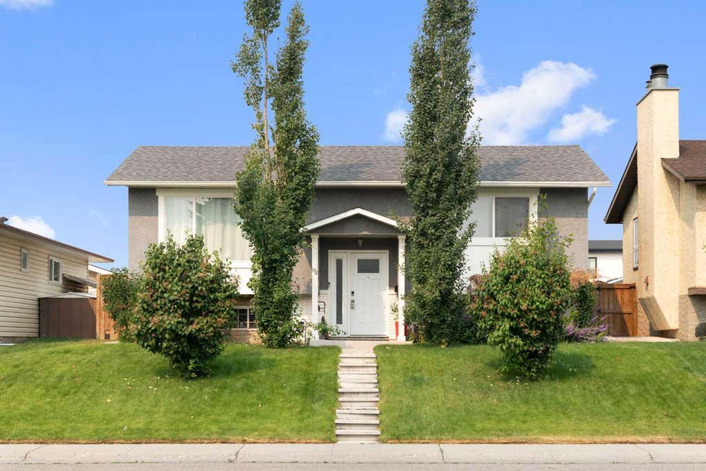 Photo of 172 Rundlefield Crescent NE, Calgary, AB T1Y 2V5 (MLS # A2334659)