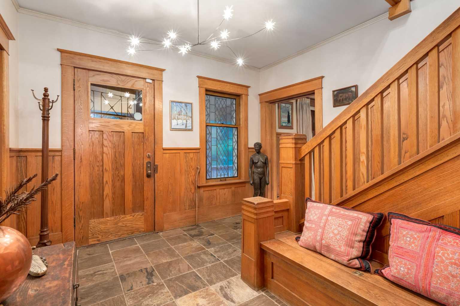 2209 Carleton Street SW