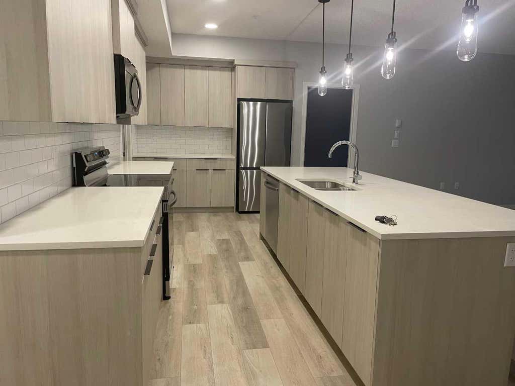 Photo of 40 Carrington Plaza NW #210, Calgary, AB T3P 1X7 (MLS # A2322898)