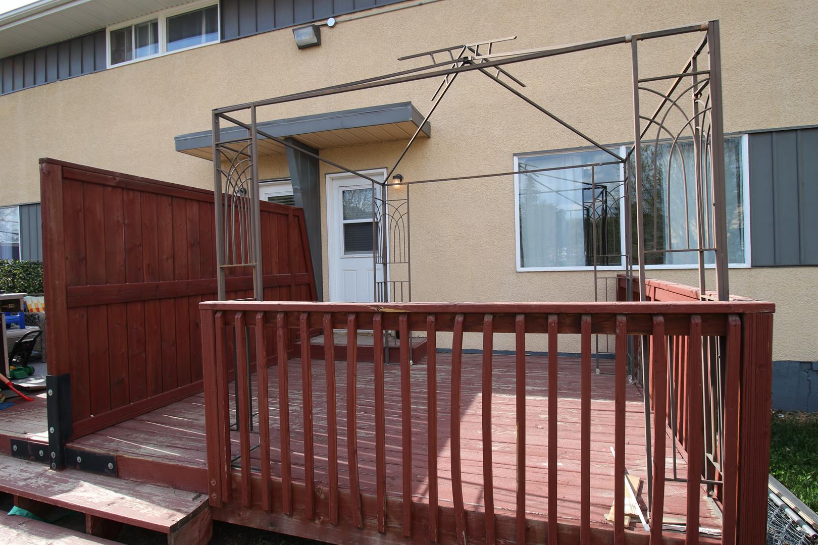 126 Hardisty Avenue 13