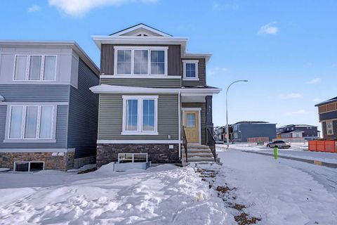 Photo of 41 Ambleton Boulevard NW, Calgary, AB T3P 2L3 (MLS # A2292737)