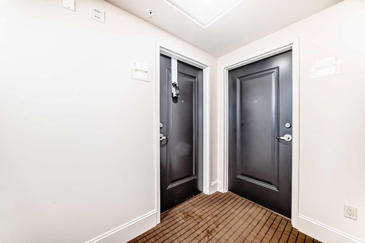 211 Quarry Way SE 402