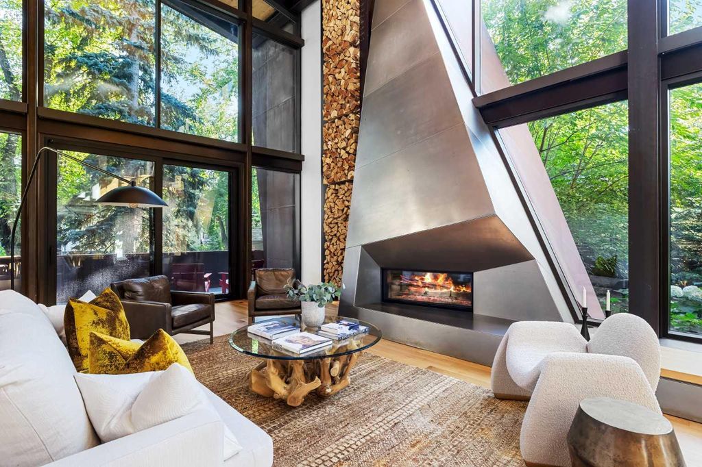 Photo of 1308 Montreal Avenue SW, Calgary, AB T2T 0Z6 (MLS # A2255661)