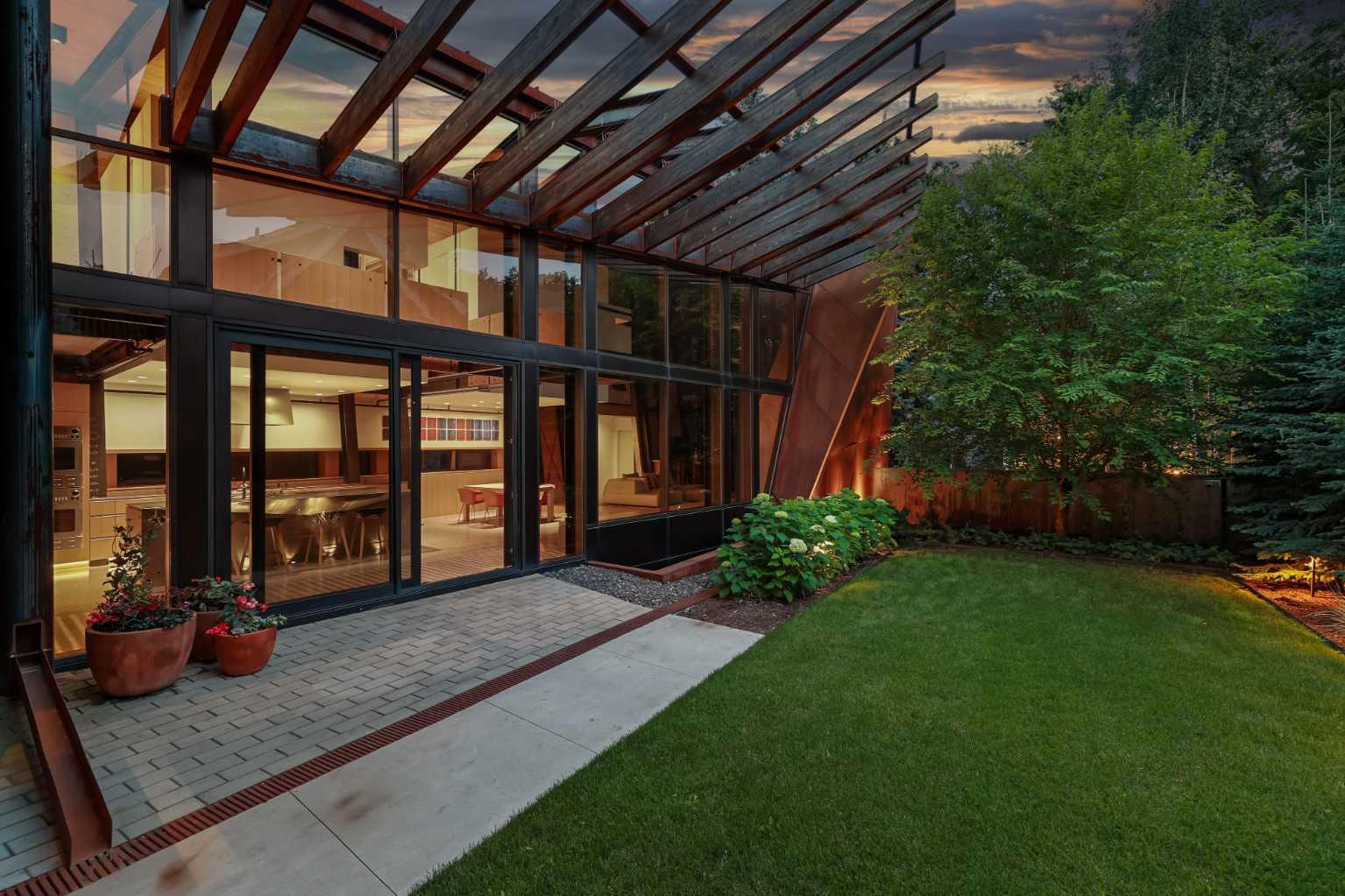 1308 Montreal Avenue SW