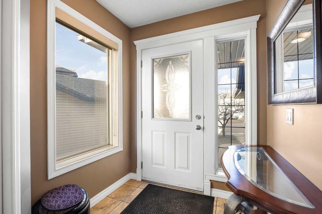 Photo of 67 Evansmeade Crescent NW, Calgary, AB T3P 1B9 (MLS # A2286328)