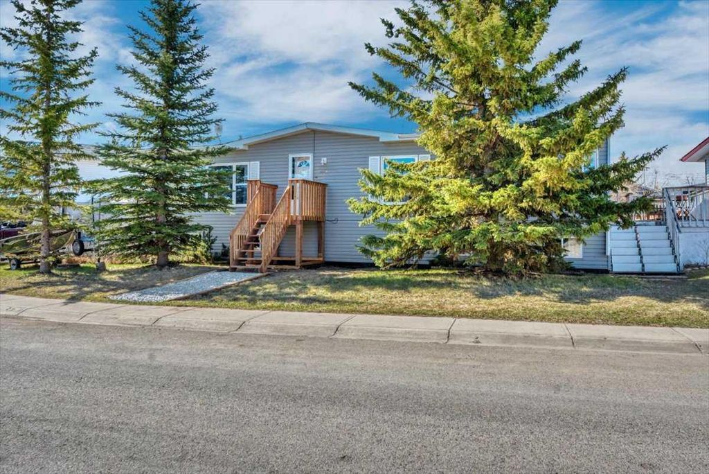 Photo of 333 Nelson Road, Carseland, AB T0J 0M0 (MLS # A2308228)