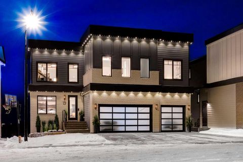 13 Timberline Court SW Calgary AB T3H 6C8
