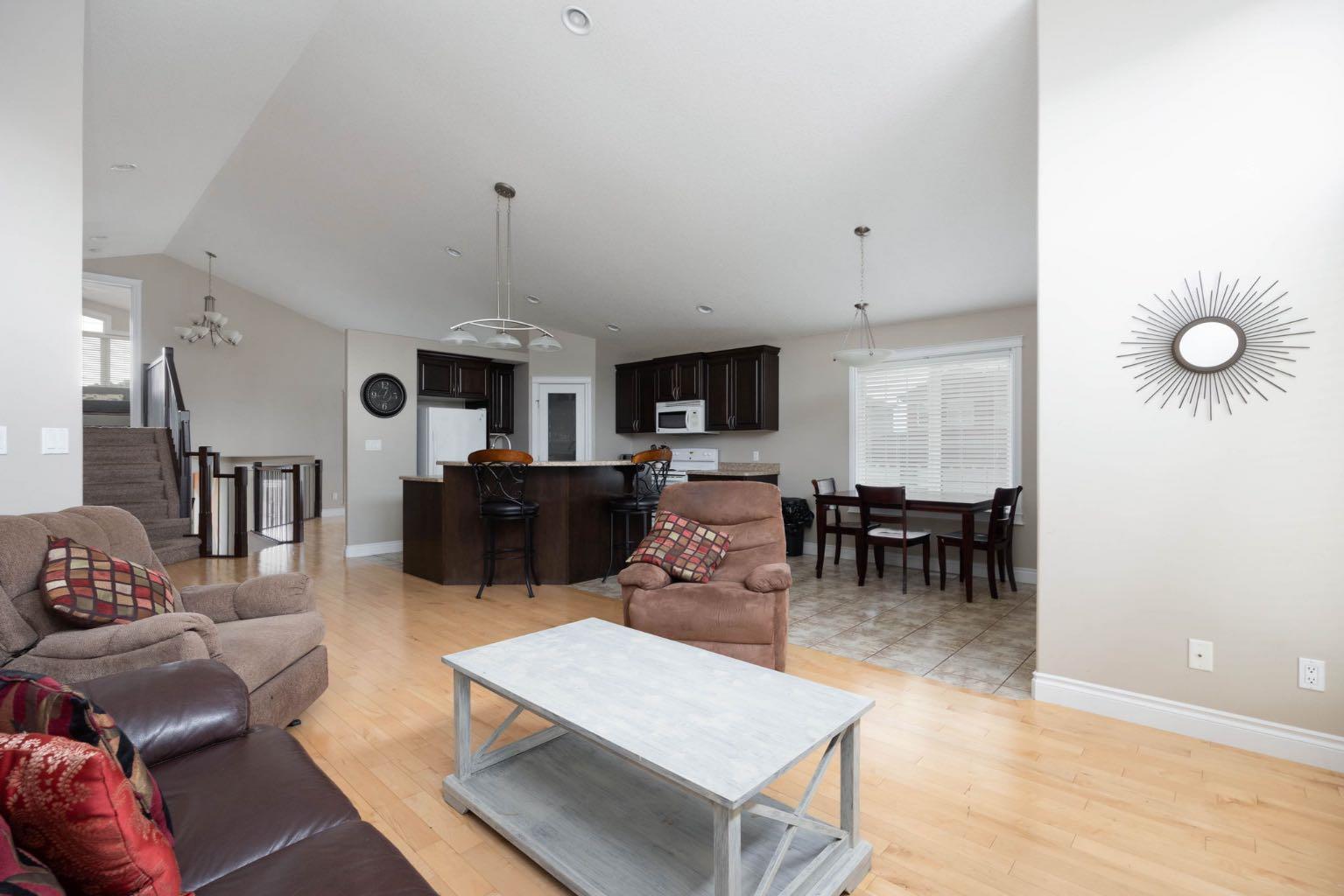 180 Mountain Avens Crescent