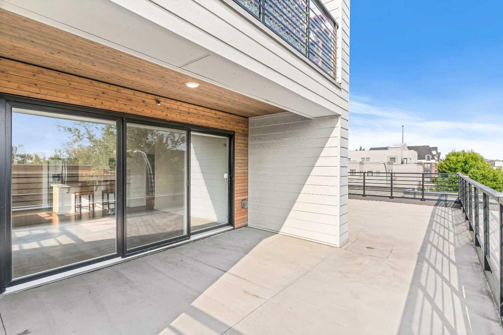 Photo of 120 18 Avenue SW #319, Calgary, AB T2S 3H5 (MLS # A2293098)