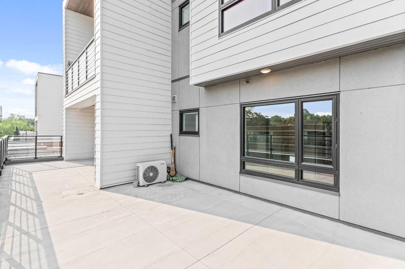 120 18 Avenue SW 319