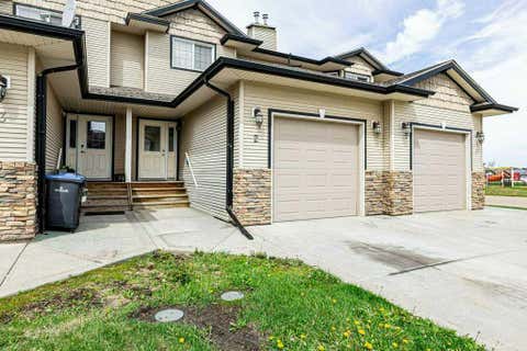 Photo of 2 Legend Court, Sylvan Lake, AB T4S 0B1 (MLS # A2319240)