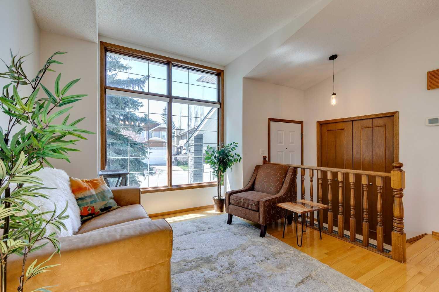 28 Scenic Hill Close NW