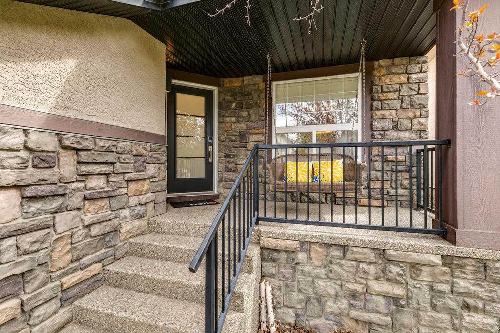 Photo of 55 Wentworth Manor SW, Calgary, AB T3H 5K5 (MLS # A2312845)