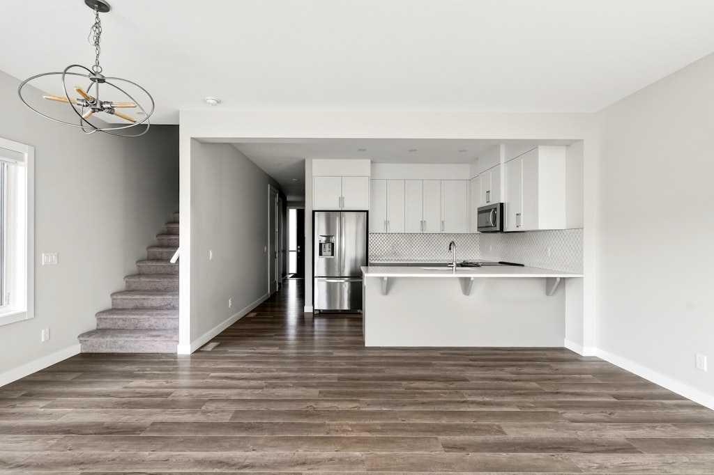 168 Crestridge Common SW