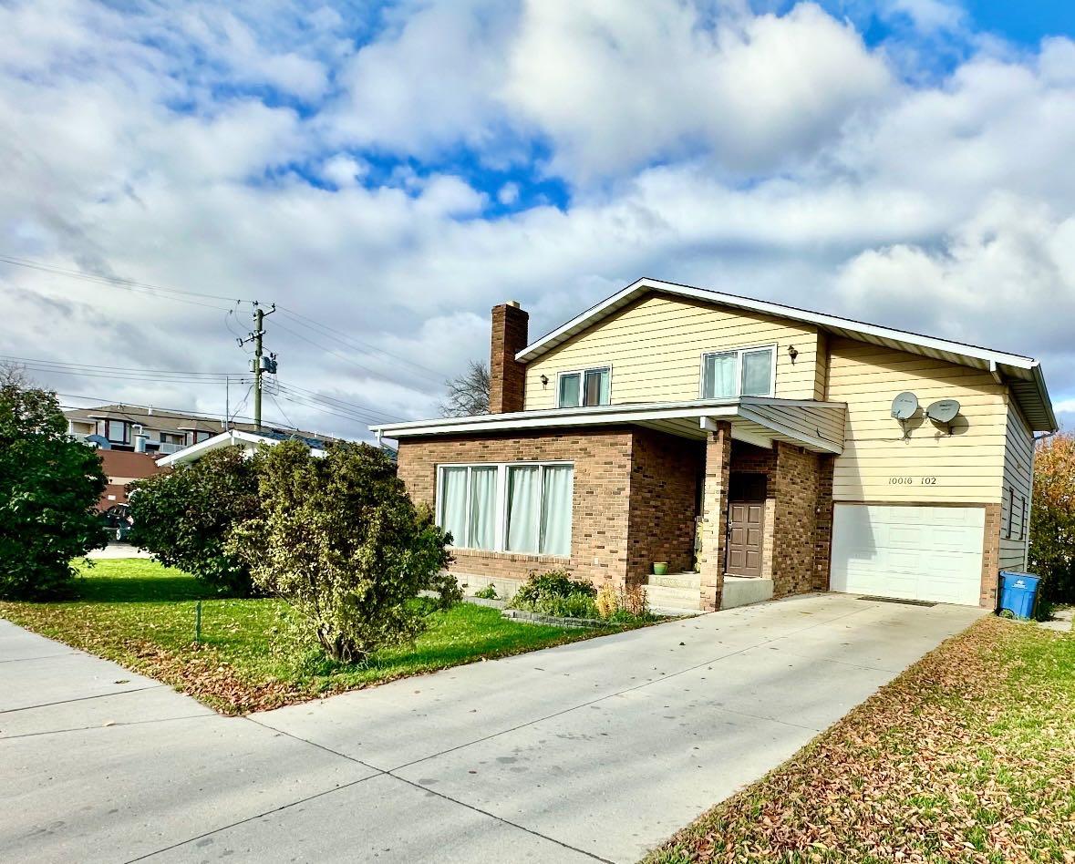 10016 102 Avenue