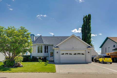 Photo of 28 Westpoint Drive, Didsbury, AB T0M 0W0 (MLS # A2329927)