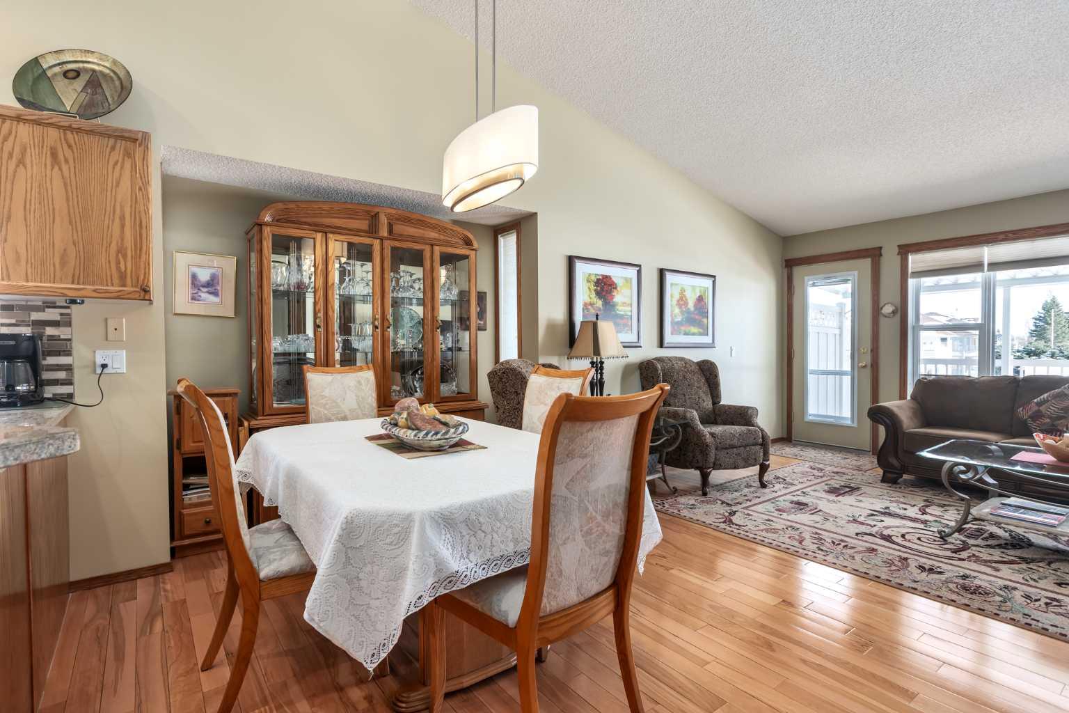 912 Riverside Drive NW