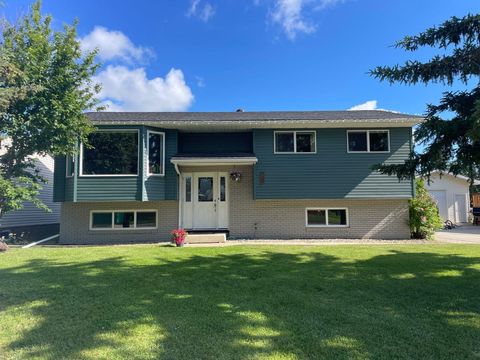 Photo of 812 3 Avenue, Bassano, AB T0J 0B0 (MLS # A2324698)