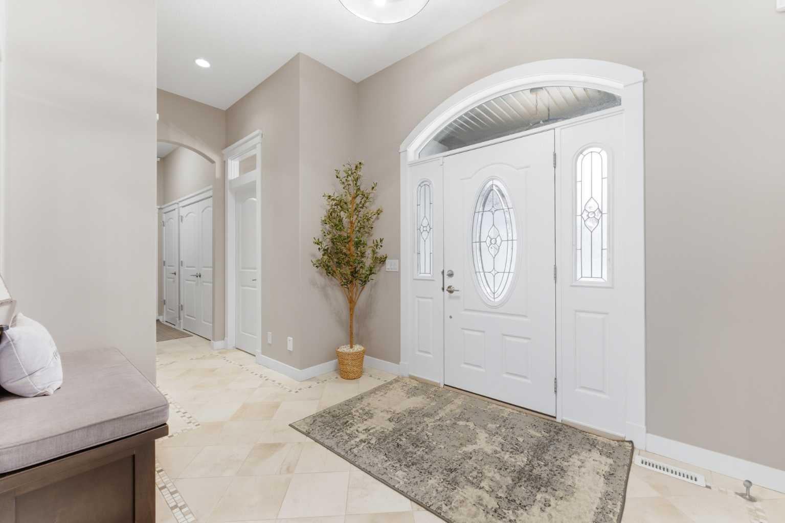 187 Cranarch Circle SE