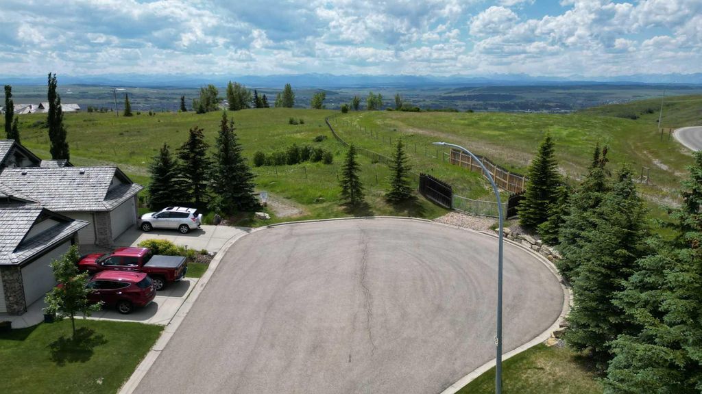 Photo of 901 1A Highway, Cochrane, AB T4C 2K2 (MLS # A2287273)