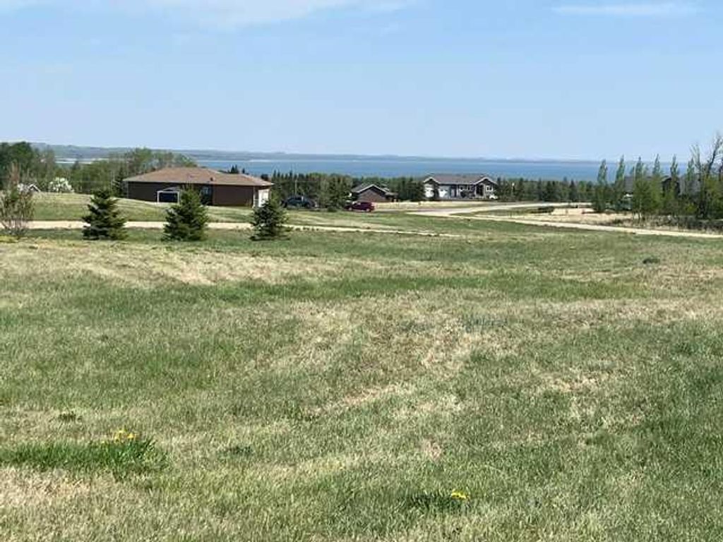 Photo of 36 Bruhn Bend, Rural Ponoka County, AB T0C 2J0 (MLS # A2315108)
