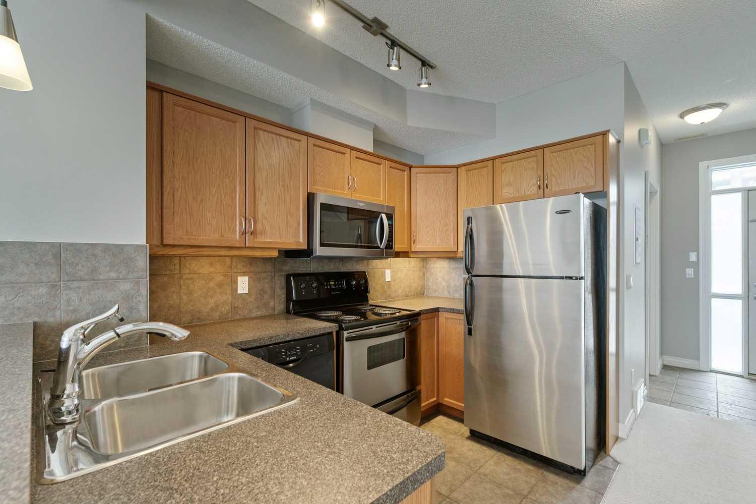133 Rockyledge View NW 14