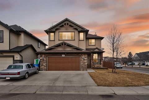 280 Willowmere Way Chestermere AB T1X 0E1