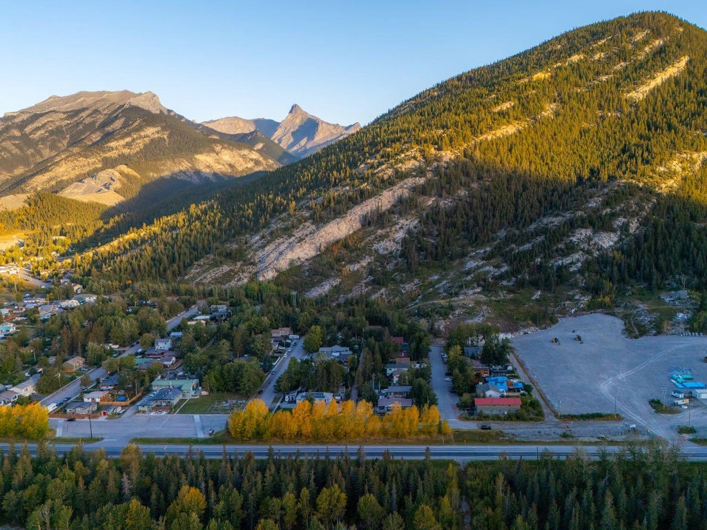 Photo of 17 Skogan Peak Drive, Exshaw, AB T0L 2C0 (MLS # A2348373)