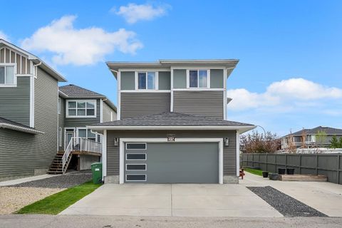 Photo of 25 Redstone Path NE, Calgary, AB T3N 0K2 (MLS # A2314737)