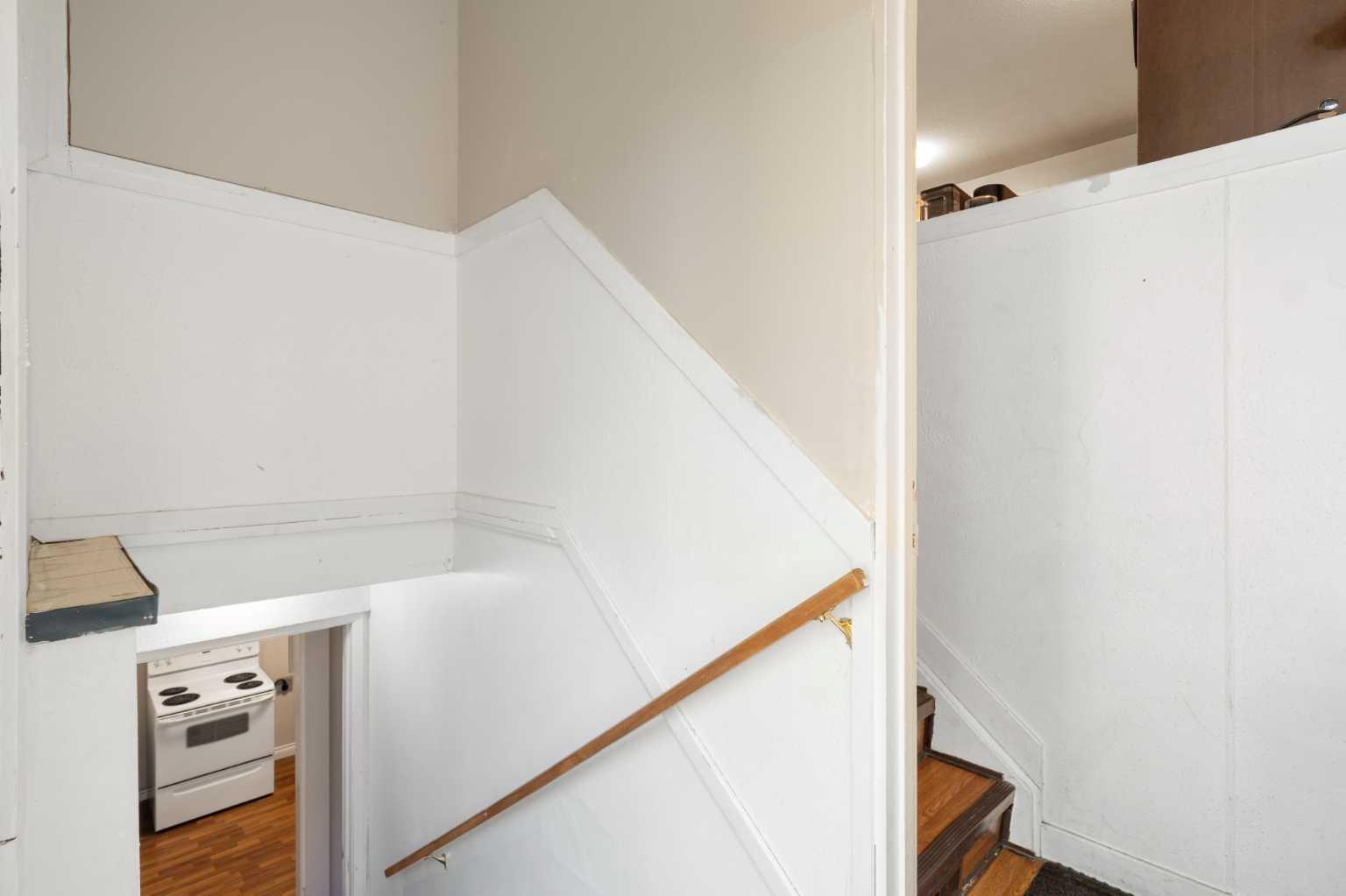 3212 Dover Crescent SE