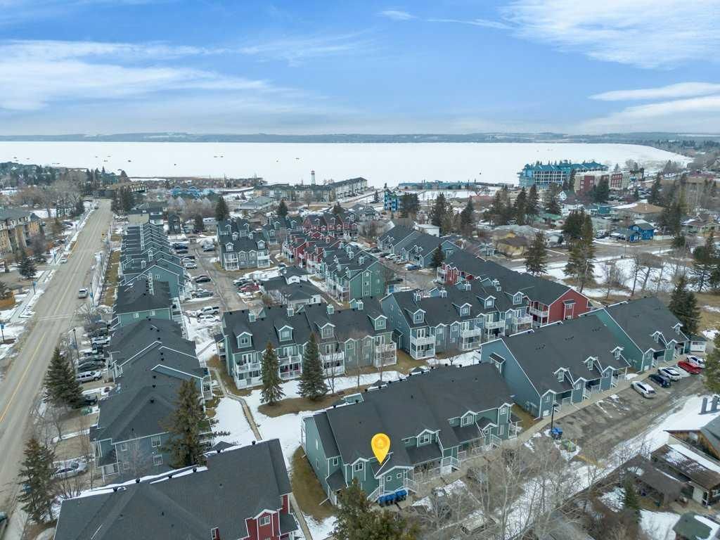 Photo of 5220 50A Avenue #2001, Sylvan Lake, AB T4S 1E5 (MLS # A2297468)