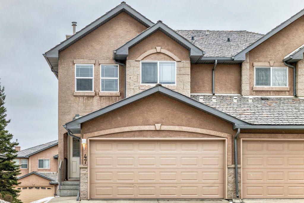 Photo of 47 Royal Crest Court NW, Calgary, AB T3G 5W3 (MLS # A2295080)