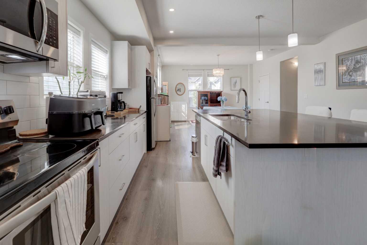 113 South Point Court SW