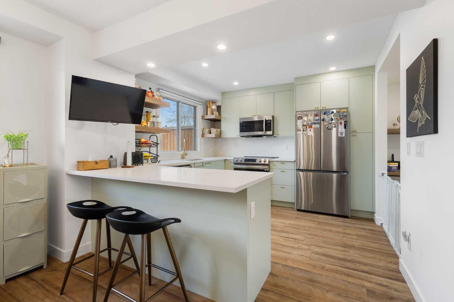 110 Cedarwood Hill SW