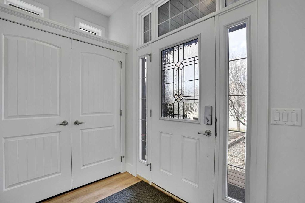 Photo of 1319 Kings Heights Road SE, Airdrie, AB T4A 0E6 (MLS # A2305183)