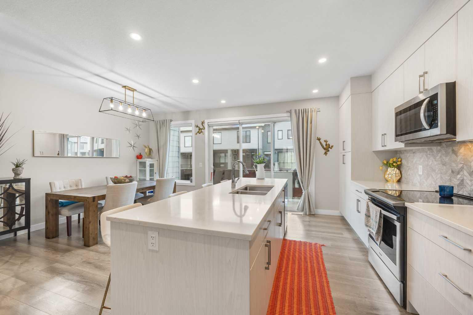 605 Evanston Link NW