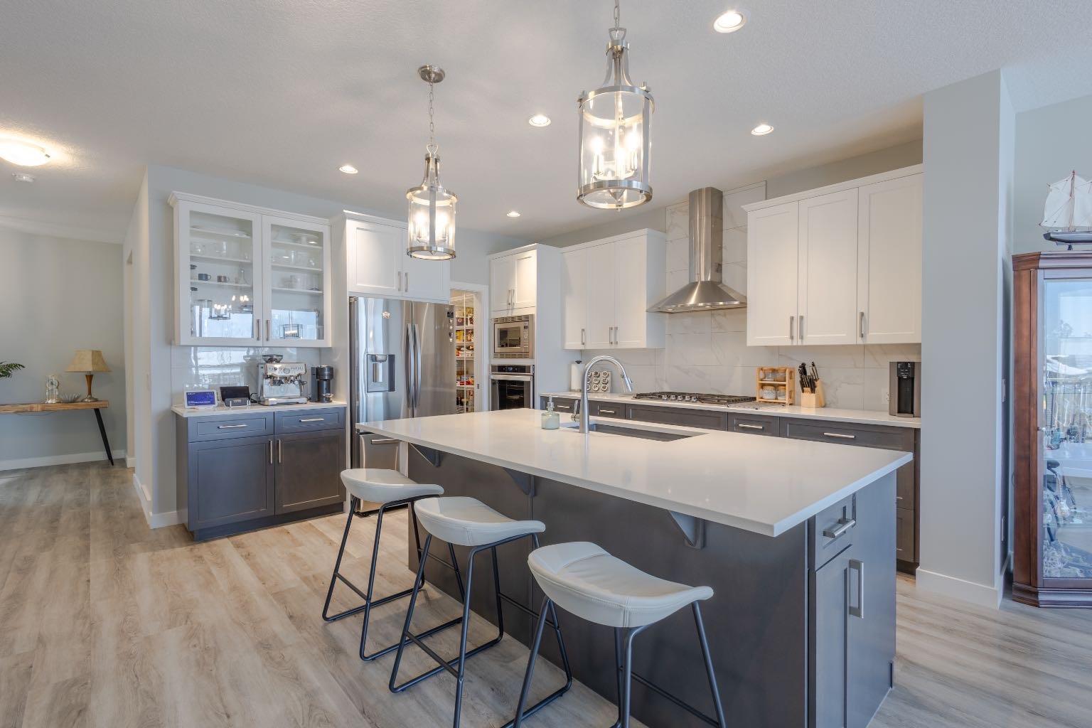 301 Crestmont Drive SW