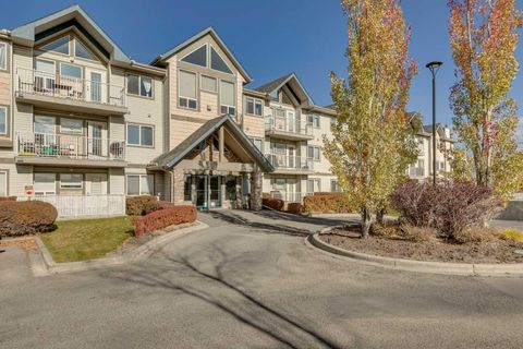 7 Harvest Gold Manor NE 305 Calgary AB T3K 4Y3