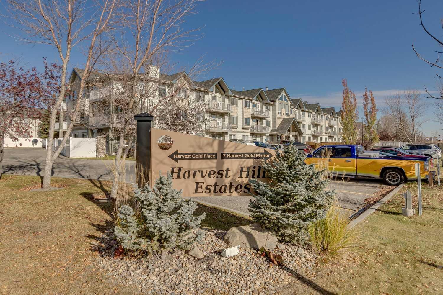 7 Harvest Gold Manor NE 305