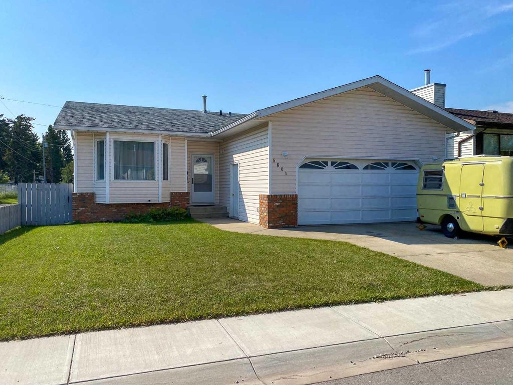Photo of 5601 43 St Close, Olds, AB T4H 1C3 (MLS # A2342785)