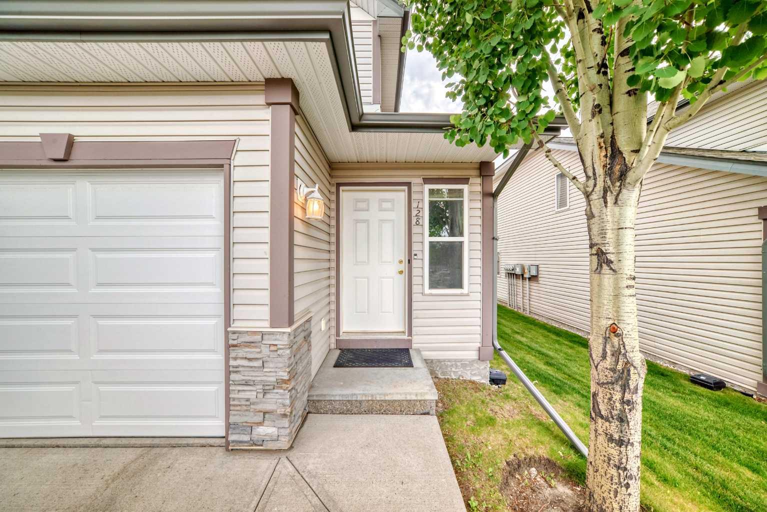 128 Millview Green SW