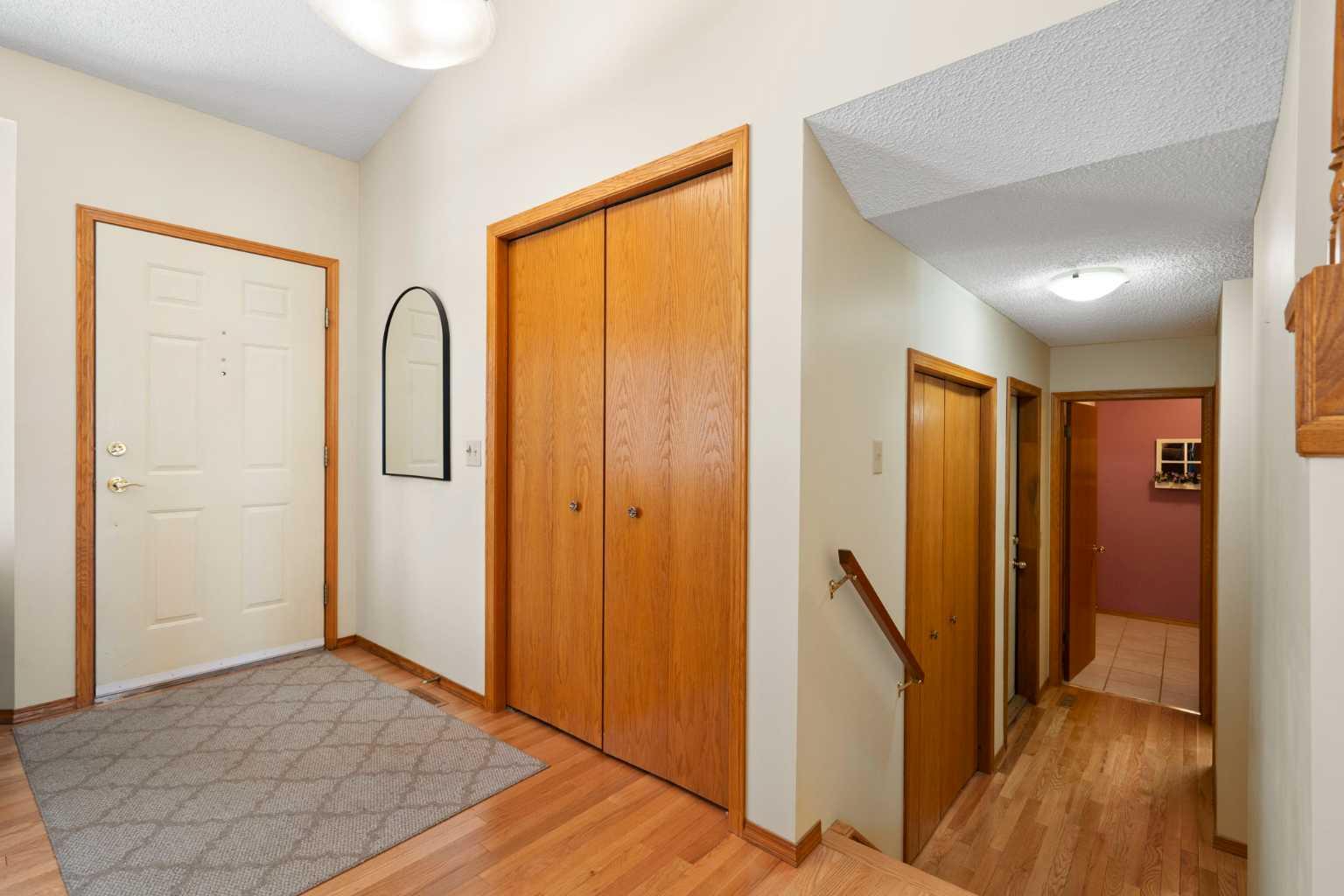 221 Scurfield Place NW