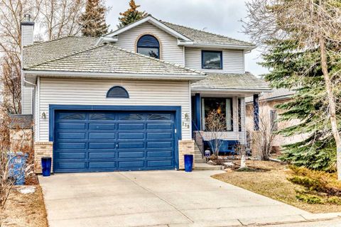 Photo of 219 Hawkstone Close NW, Calgary, AB T3G 3P1 (MLS # A2304713)