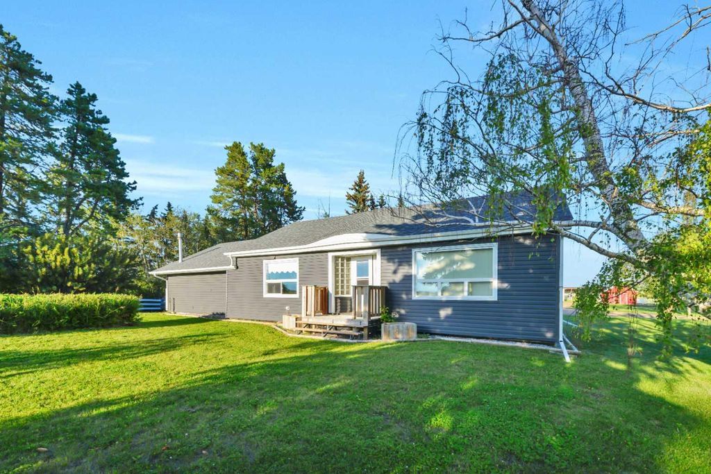 Photo of 39227 Range Road 250, Rural Lacombe County, AB T0C 0Y0 (MLS # A2309317)