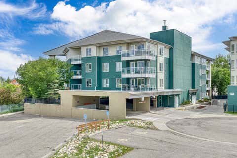 Photo of 3101 34 Avenue NW #107, Calgary, AB T2L 2A3 (MLS # A2322758)