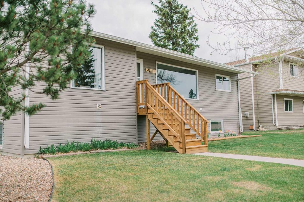 Photo of 4113 63 Street, Stettler, AB T4K 1E8 (MLS # A2311098)