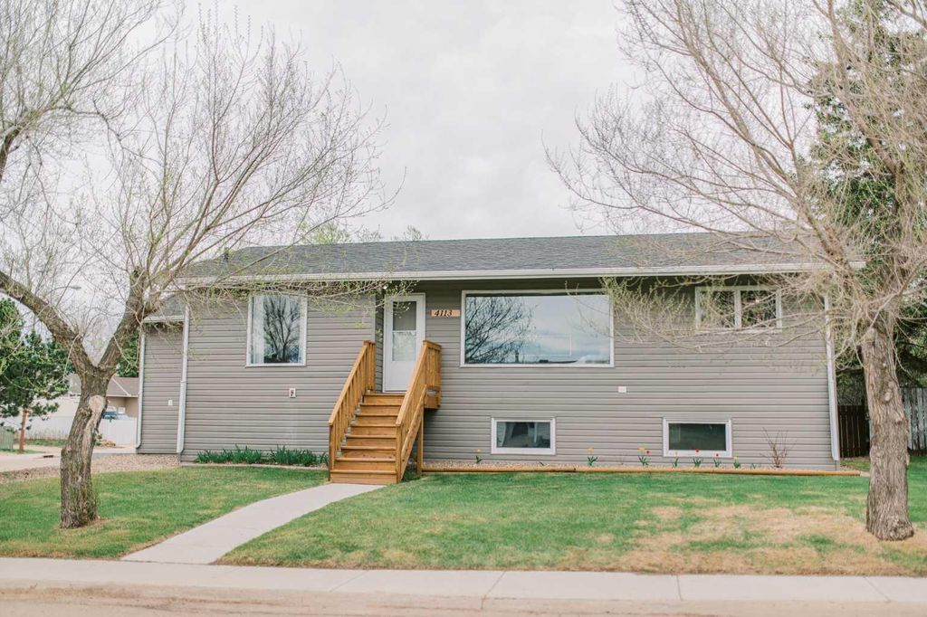 Photo of 4113 63 Street, Stettler, AB T4K 1E8 (MLS # A2311098)